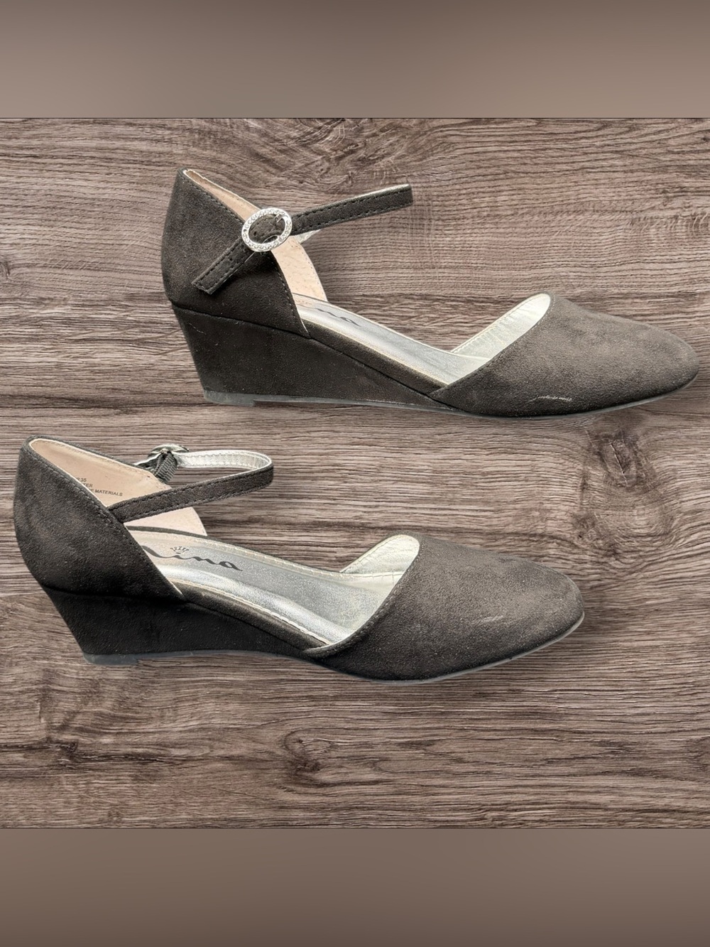 Girls Nina Black Suede Wedges Size 4 - Picture 3 of 6